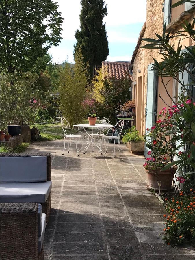 Oustau Du Ventoux Bed & Breakfast เบดวง ภายนอก รูปภาพ